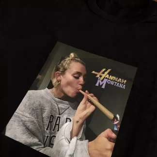 MILEY BLUNT
